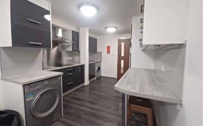 uq-3-bed-ensuite-flat-kexgill-court-gildart-street